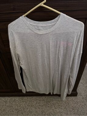 Fabletics Light Heather Gray Logo Tee